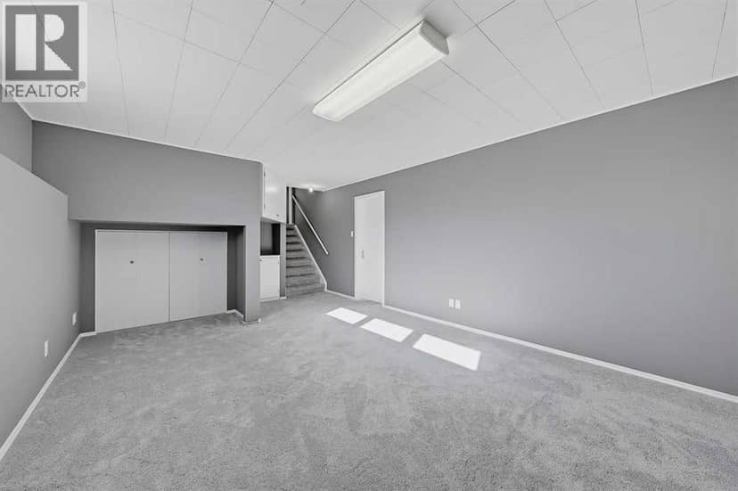 210 2 Avenue SE — photo 28 of 37