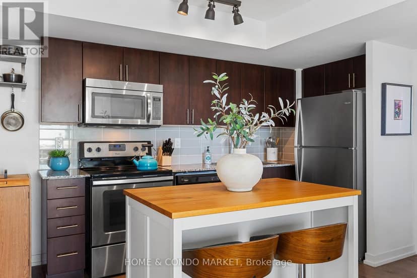 2404 - 1410 Dupont Street — photo 11 of 36