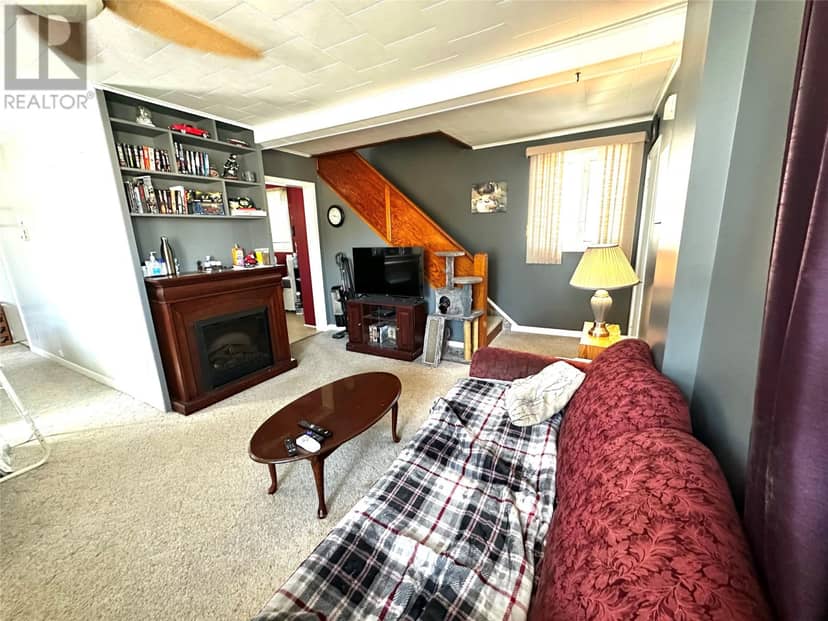 47 Beaumont Avenue — photo 21 of 33