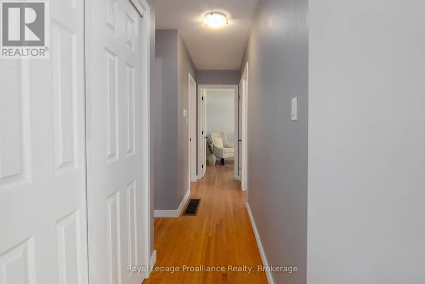 112 Prospect Hill — photo 14 of 35