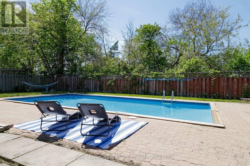 112 Prospect Hill — photo 32 of 35