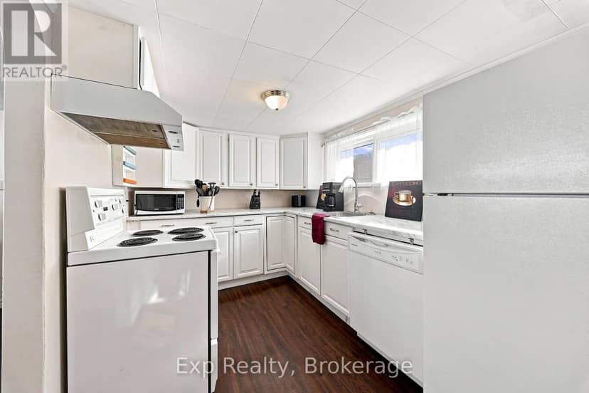 25 Bursthall Street — photo 15 of 29