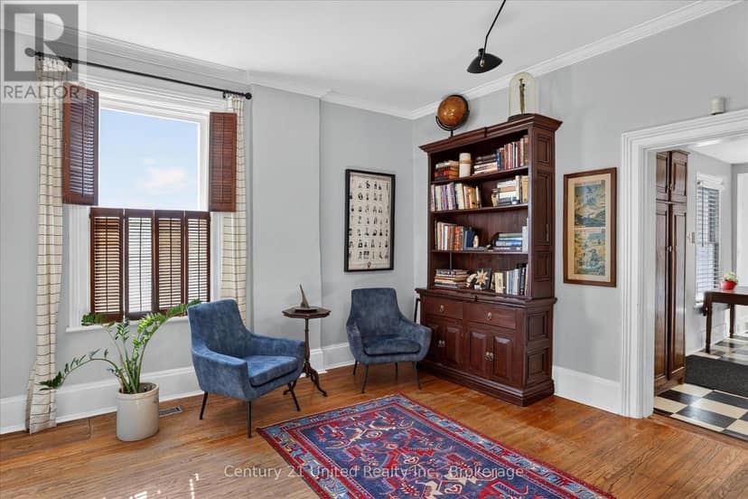 141 Walton Street — photo 15 of 34