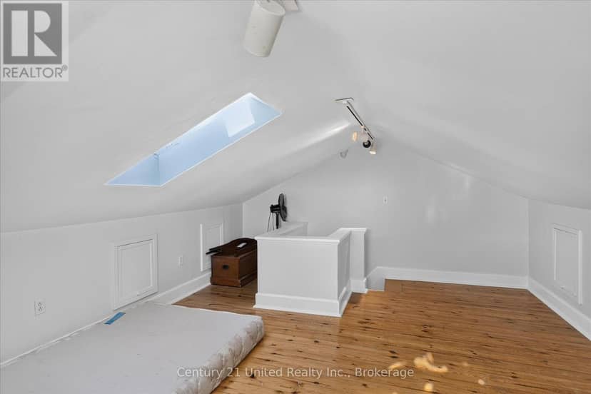 141 Walton Street — photo 20 of 34