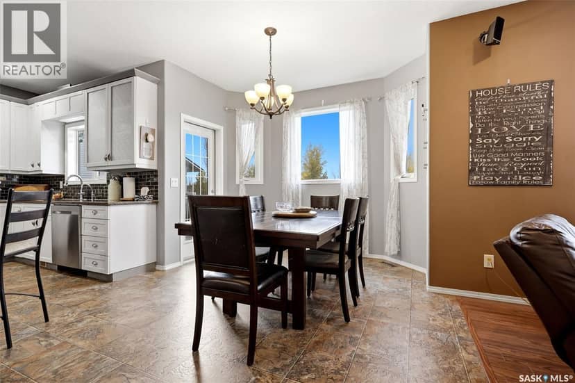 6 Maria Way — photo 14 of 40
