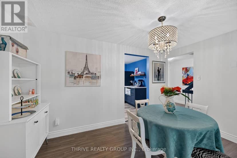34 - 300 Sandringham Crescent, London South, photo 8