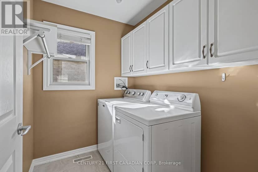 14 - 410 Burwell Road — photo 22 of 40