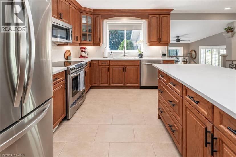 66 GARDEN Avenue — photo 10 of 35