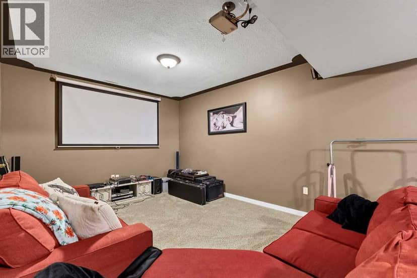 78 Sunset Crescent SW — photo 29 of 40