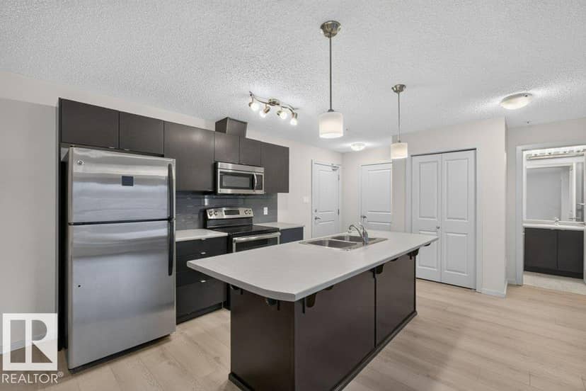 #103 508 Albany Wy NW, Edmonton