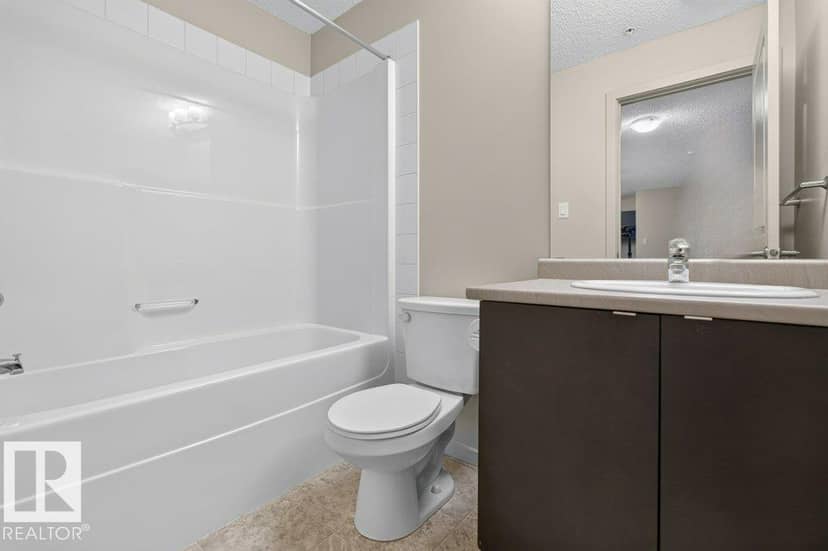 #103 508 Albany Wy NW — photo 10 of 18