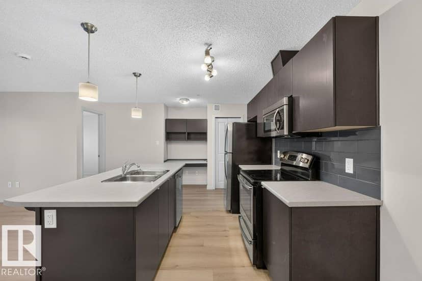 #103 508 Albany Wy NW, Edmonton, photo 2