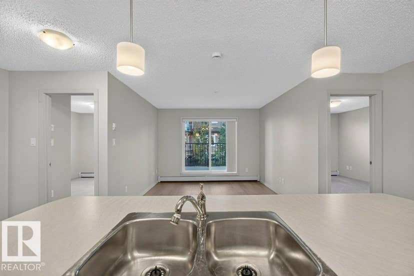 #103 508 Albany Wy NW, Edmonton, photo 3
