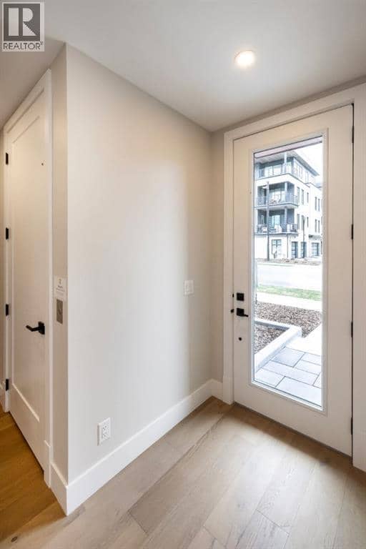 106, 150 Lebel Crescent NW, Calgary, photo 3