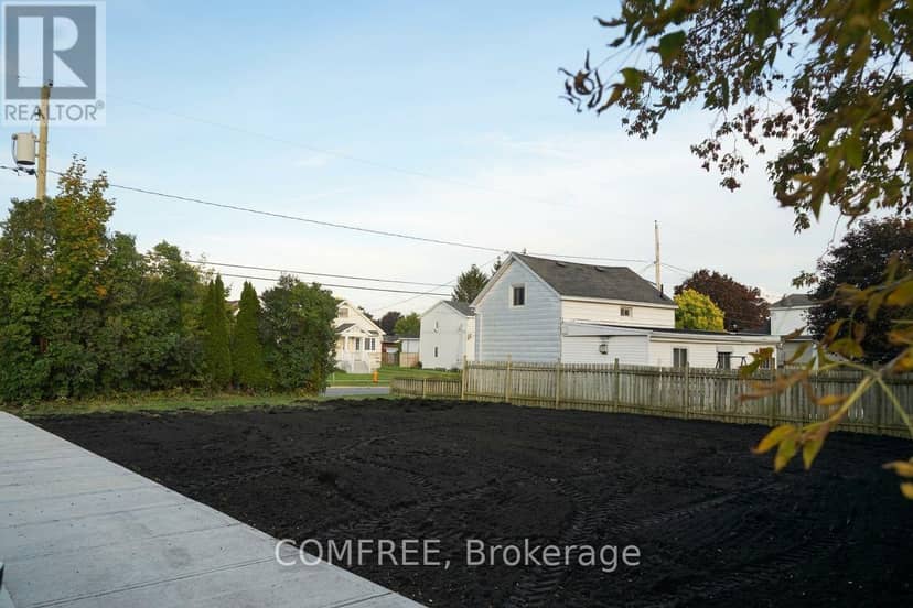 1416 Cumberland Street, Cornwall, photo 3