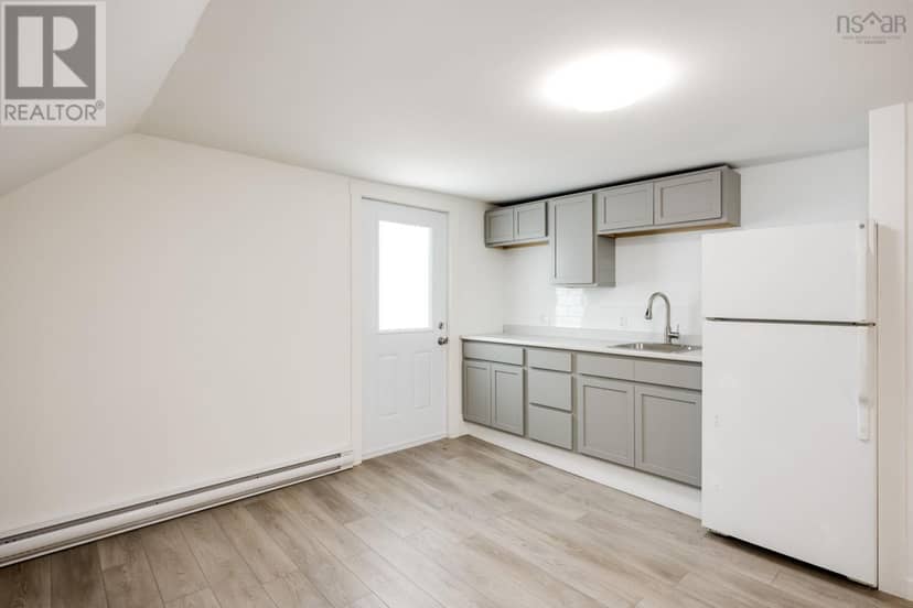 B 130 Gray Street — photo 21 of 40