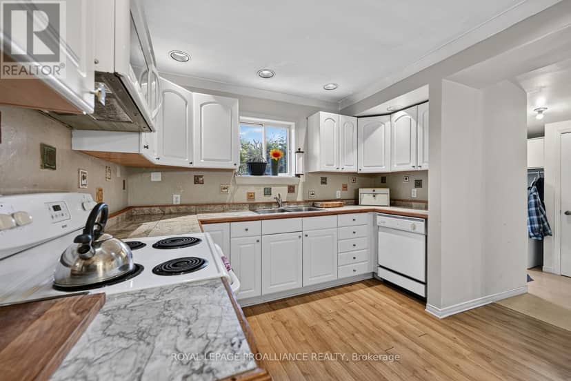 18 Thomas Street — photo 12 of 40