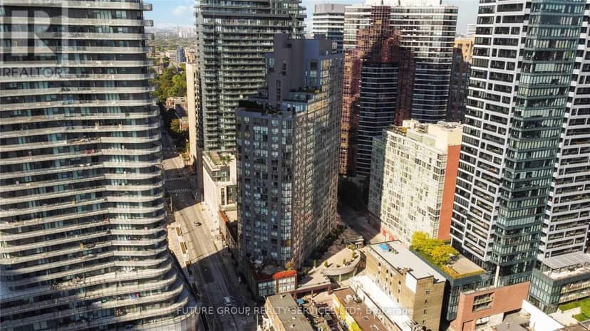 2213 - 24 Wellesley Street W, Toronto, photo 2