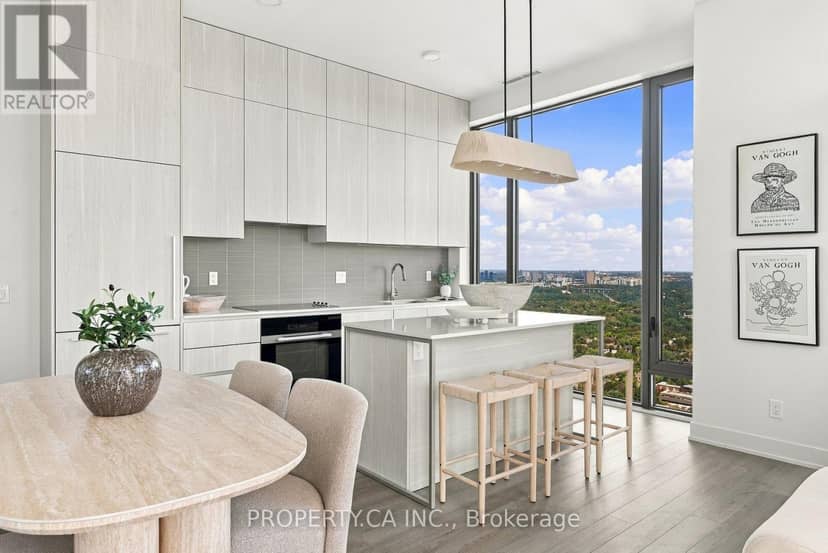5104 - 8 Cumberland Street — photo 11 of 38