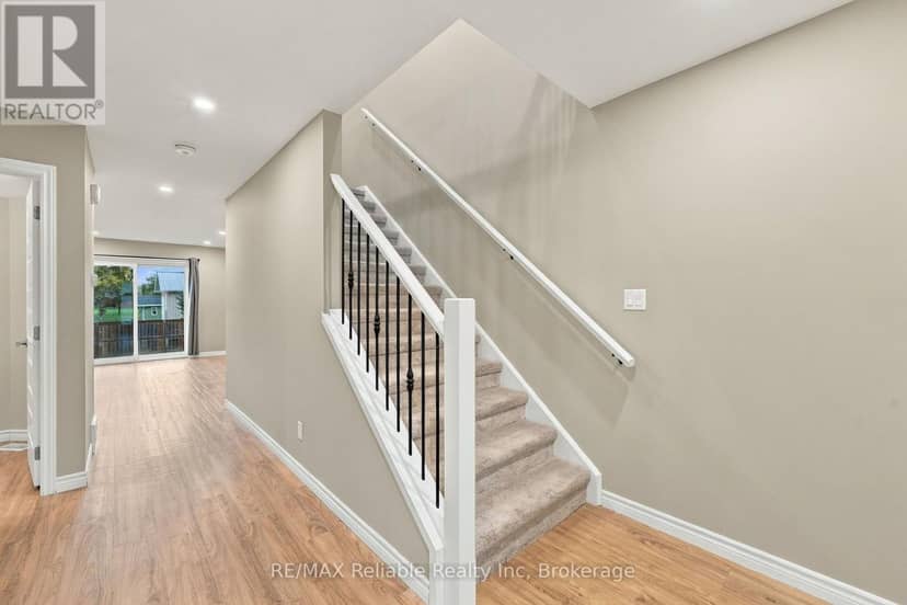 80 Huron Street, Huron East, photo 6