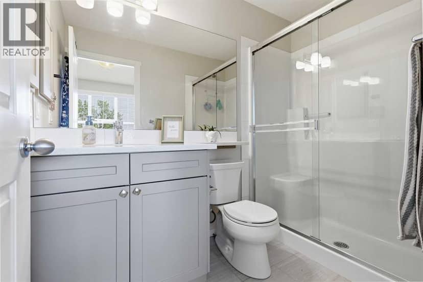 611 Walden Drive SE — photo 20 of 39