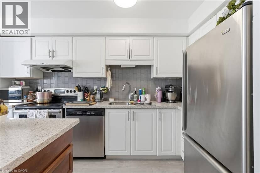 51 MOUNT DENNIS Drive — photo 13 of 36