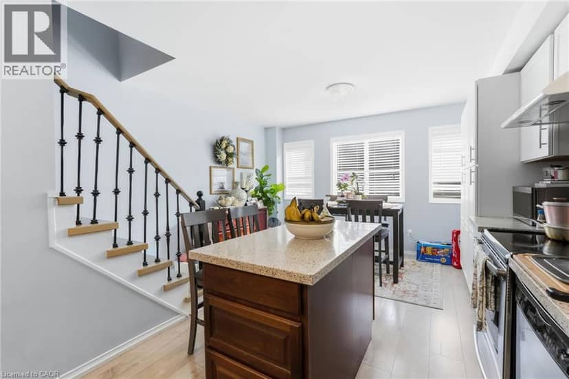51 MOUNT DENNIS Drive — photo 11 of 36