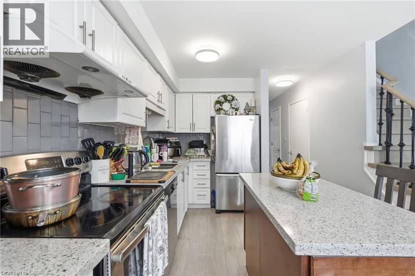 51 MOUNT DENNIS Drive — photo 14 of 36