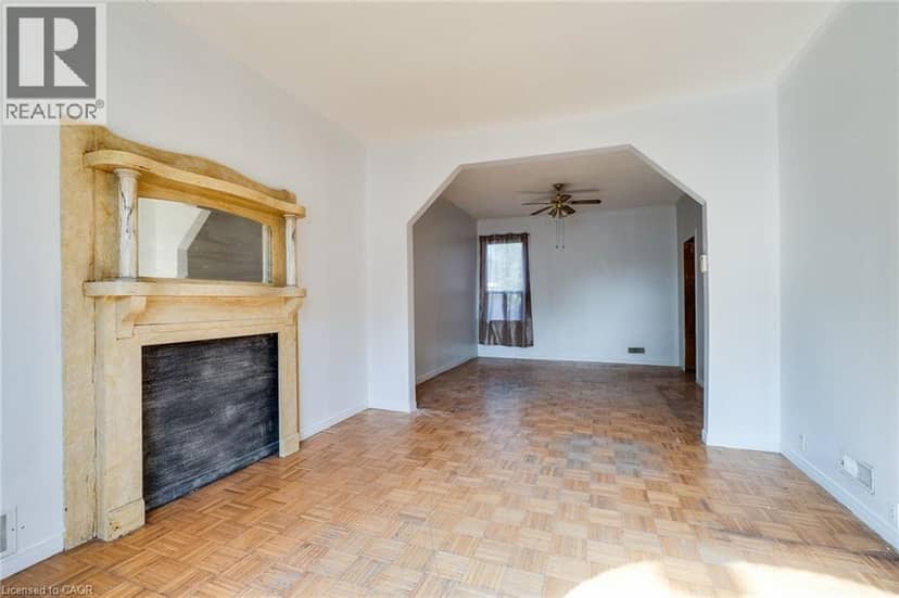 23 OAK Avenue — photo 10 of 40