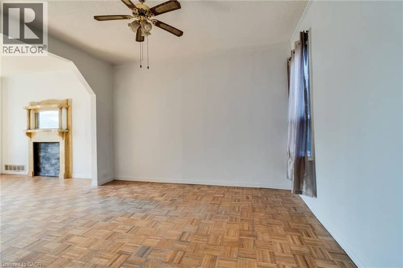 23 OAK Avenue — photo 16 of 40