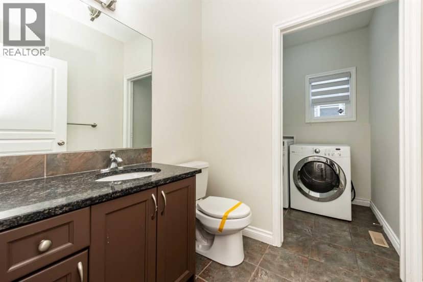 422 Taralake Way NE — photo 21 of 40