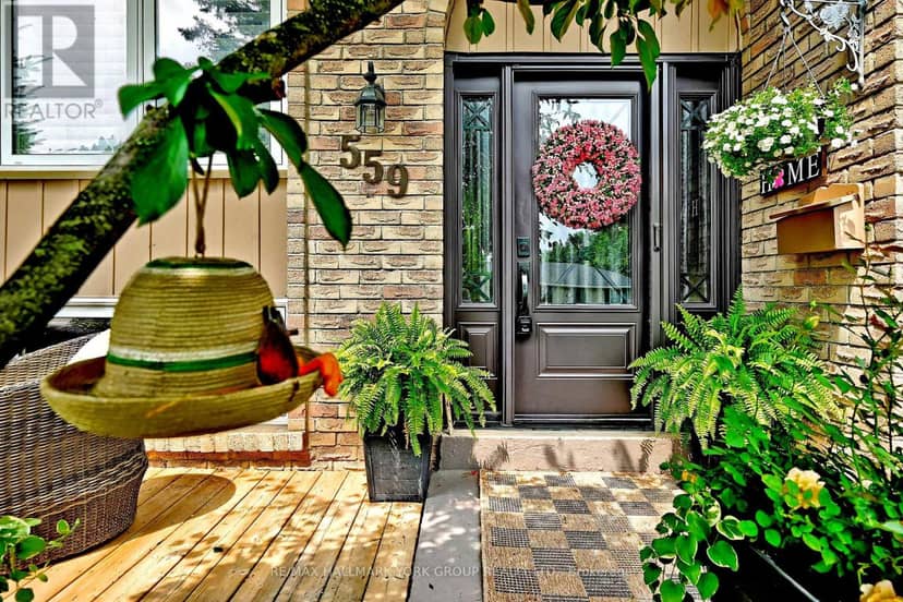 559 Haines Road, Newmarket, photo 4