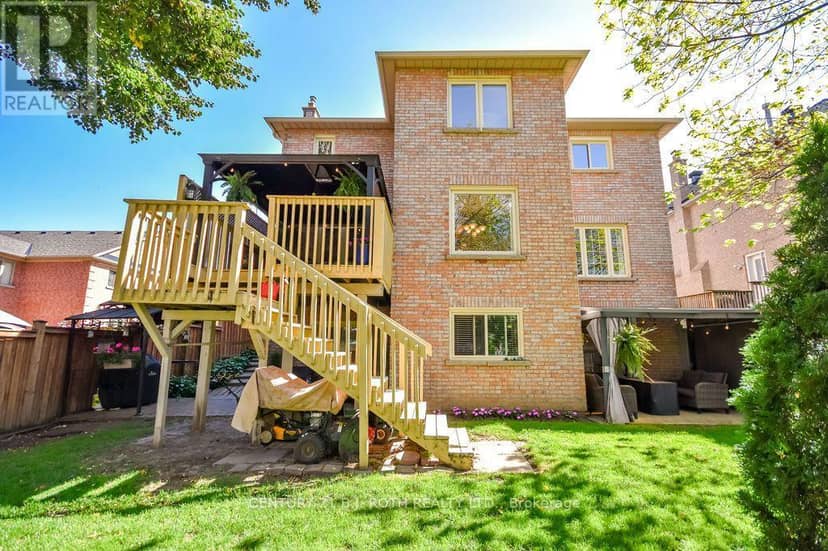 24 Grand Forest Drive, Barrie, photo 2