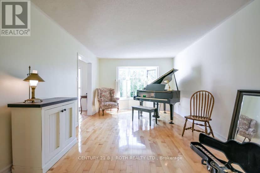24 Grand Forest Drive, Barrie, photo 7