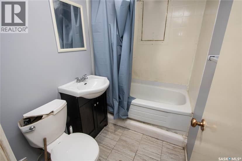 779 McTavish STREET — photo 15 of 23
