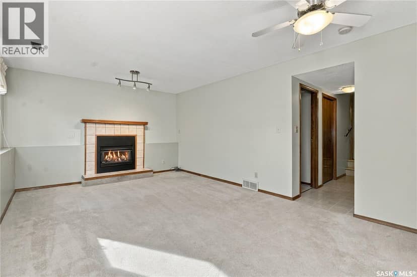 518 Bronson CRESCENT — photo 17 of 40