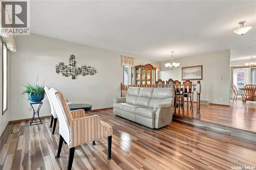 518 Bronson CRESCENT, Saskatoon, photo 3