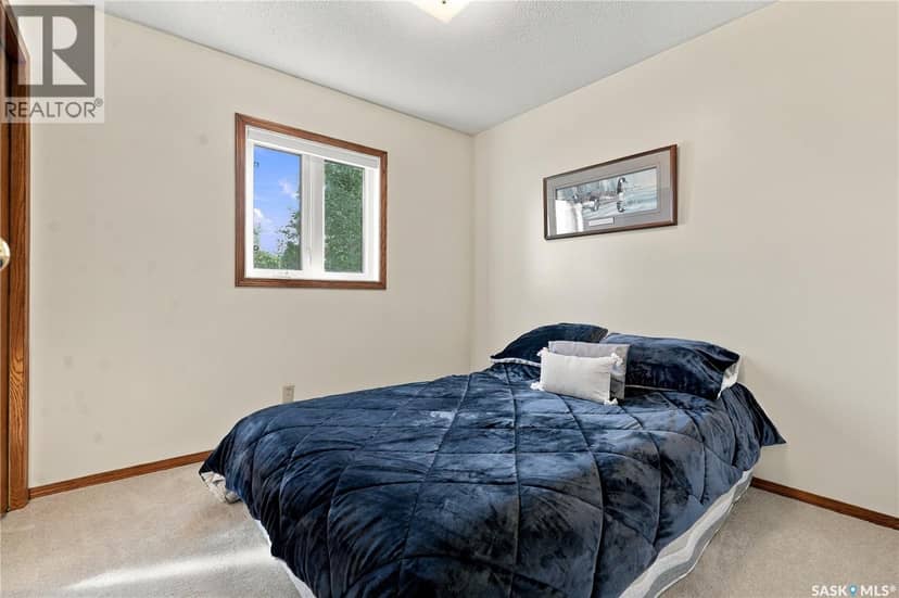 518 Bronson CRESCENT — photo 30 of 40