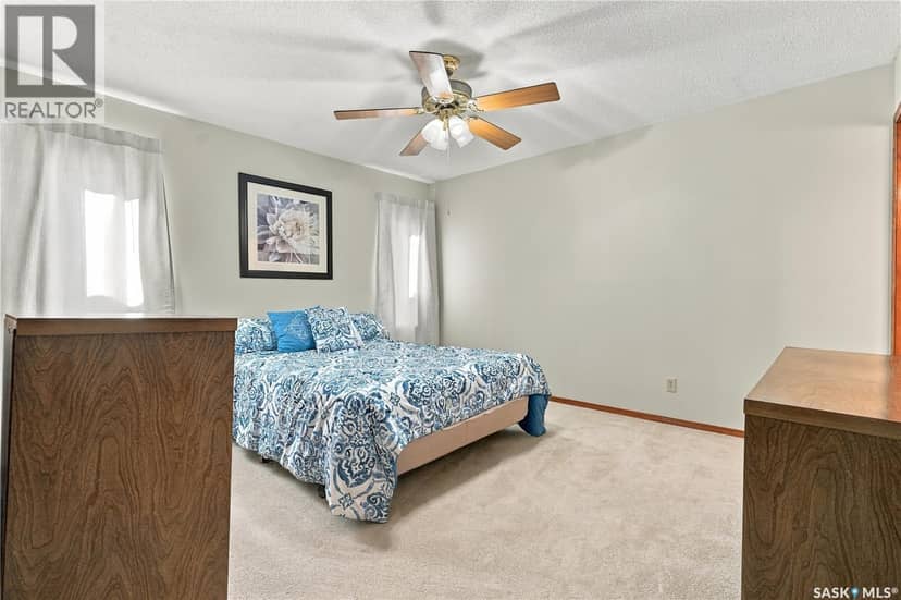 518 Bronson CRESCENT — photo 32 of 40