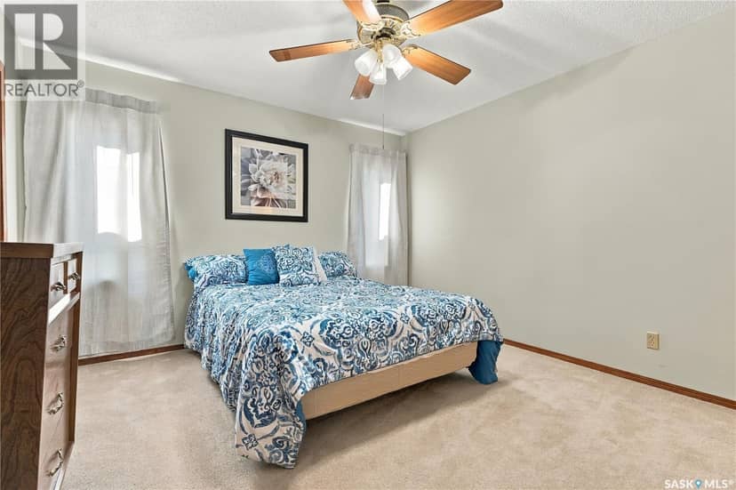 518 Bronson CRESCENT — photo 33 of 40