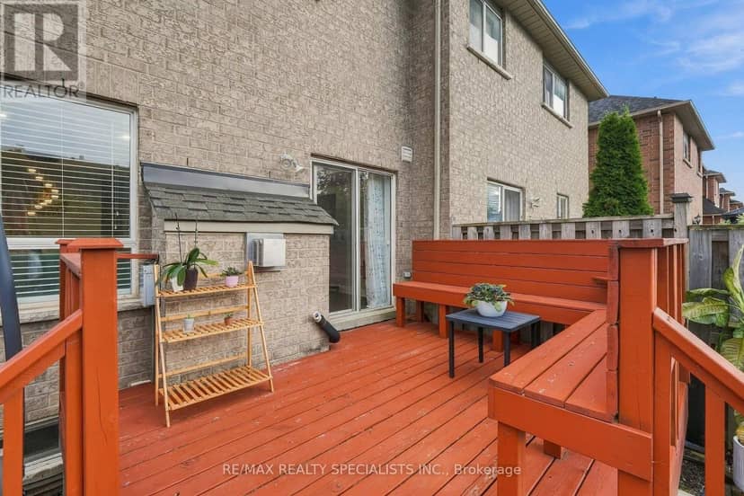 1140 Bonin Crescent — photo 32 of 40