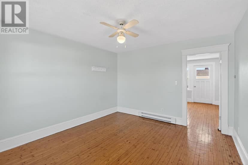 289 Granville St — photo 17 of 31