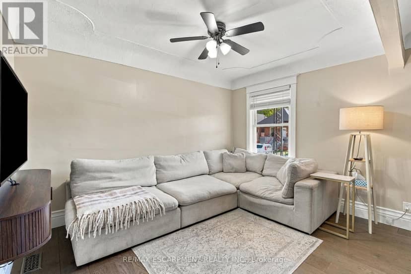 153 Albany Avenue, Hamilton, photo 8
