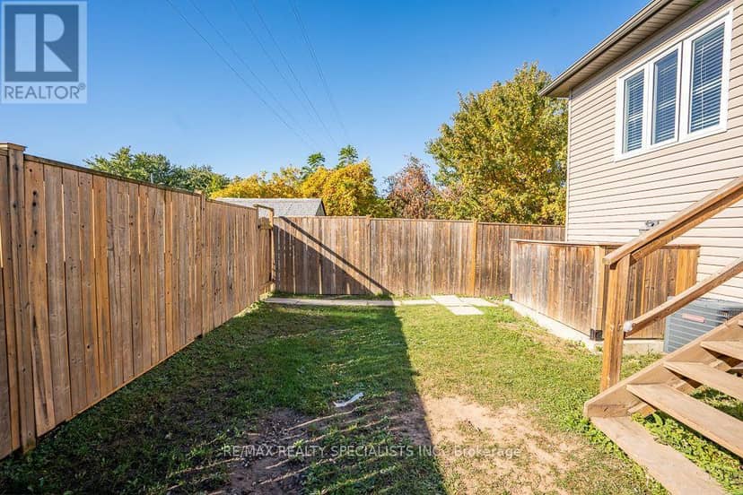 22 Elm Street — photo 32 of 35