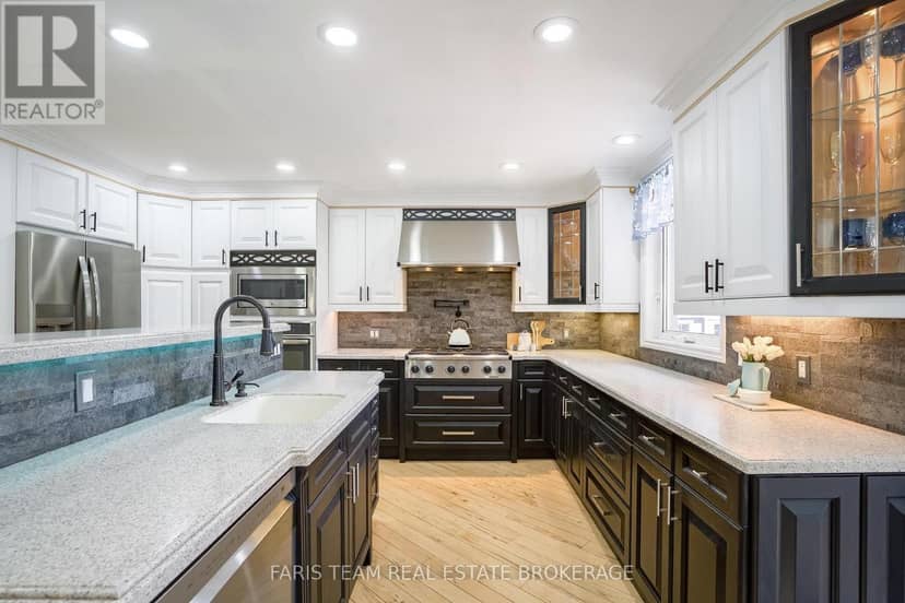 135 Forest Glen Drive — photo 9 of 40