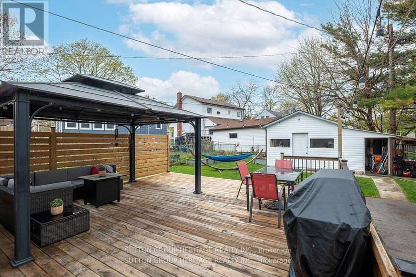 34 Maple Street — photo 21 of 26