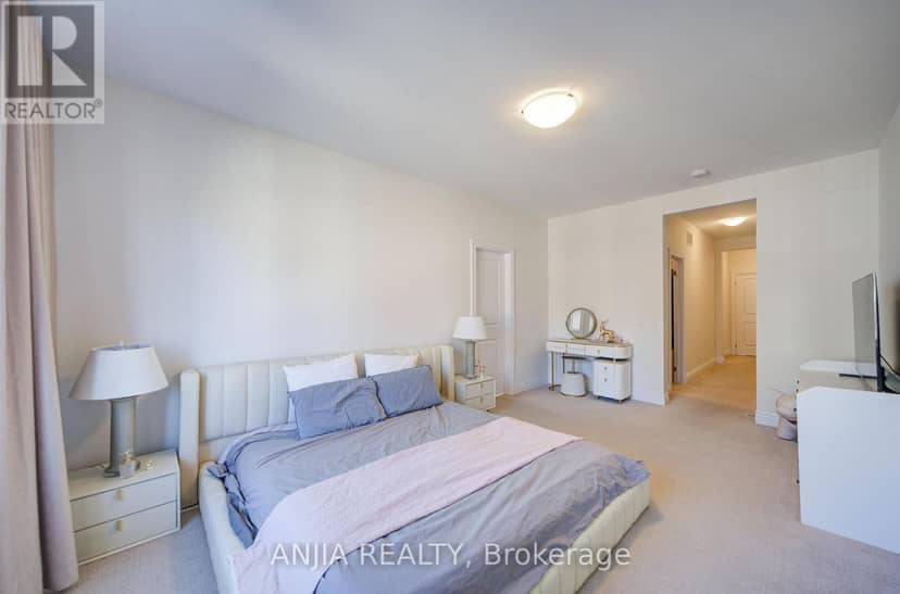 107 Guardhouse Crescent — photo 36 of 40