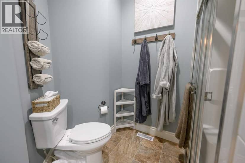 11823 Cygnet Boulevard — photo 11 of 40