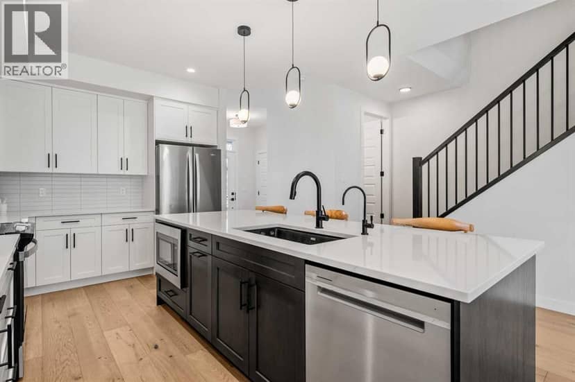 15041 37 Street SW, Calgary, photo 4