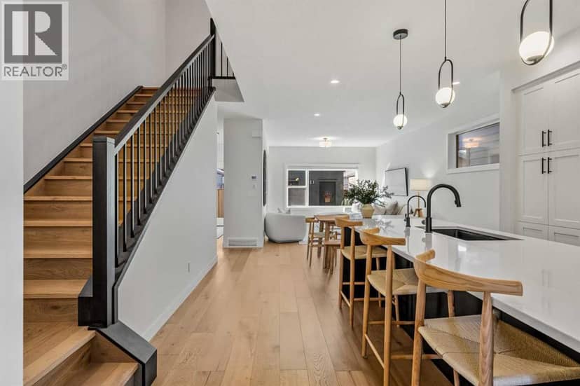 15041 37 Street SW — photo 16 of 40